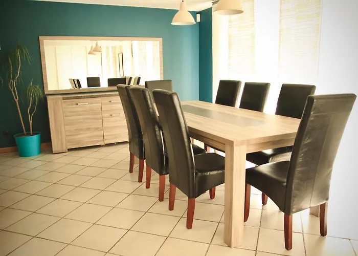 Hotel L'hermitage Du Château De *