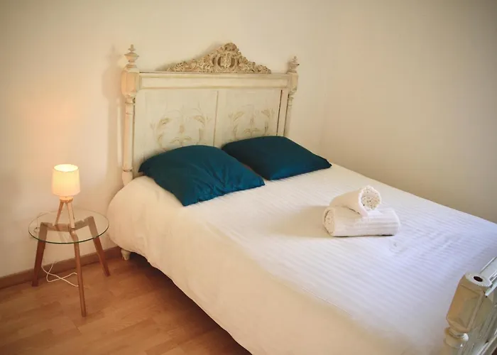 Hotel L'hermitage Du Château De *